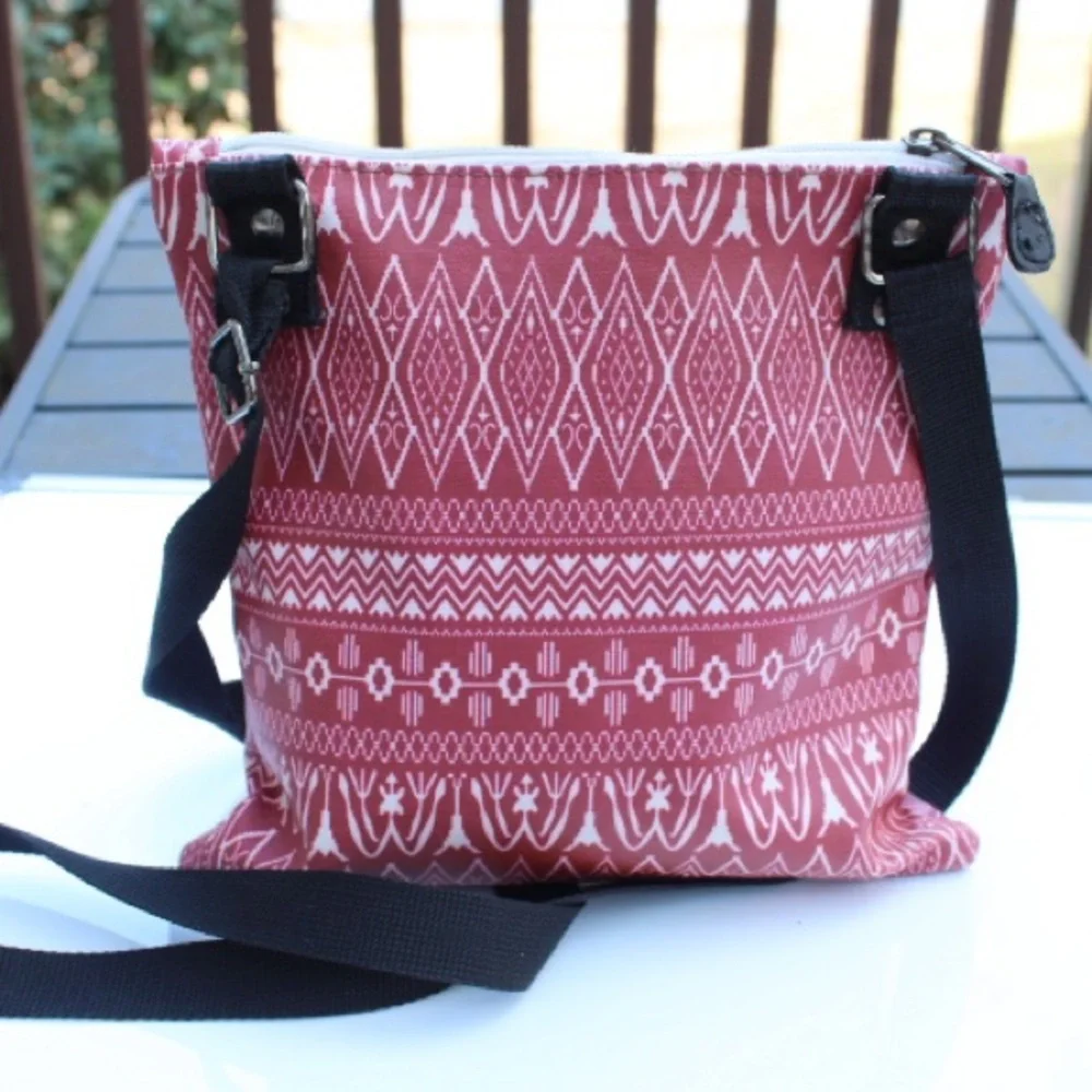 Kavu cross body bag Genuine Leather